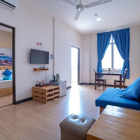 Paretto Seaview Hotel Pantai Cenang  Exterior photo