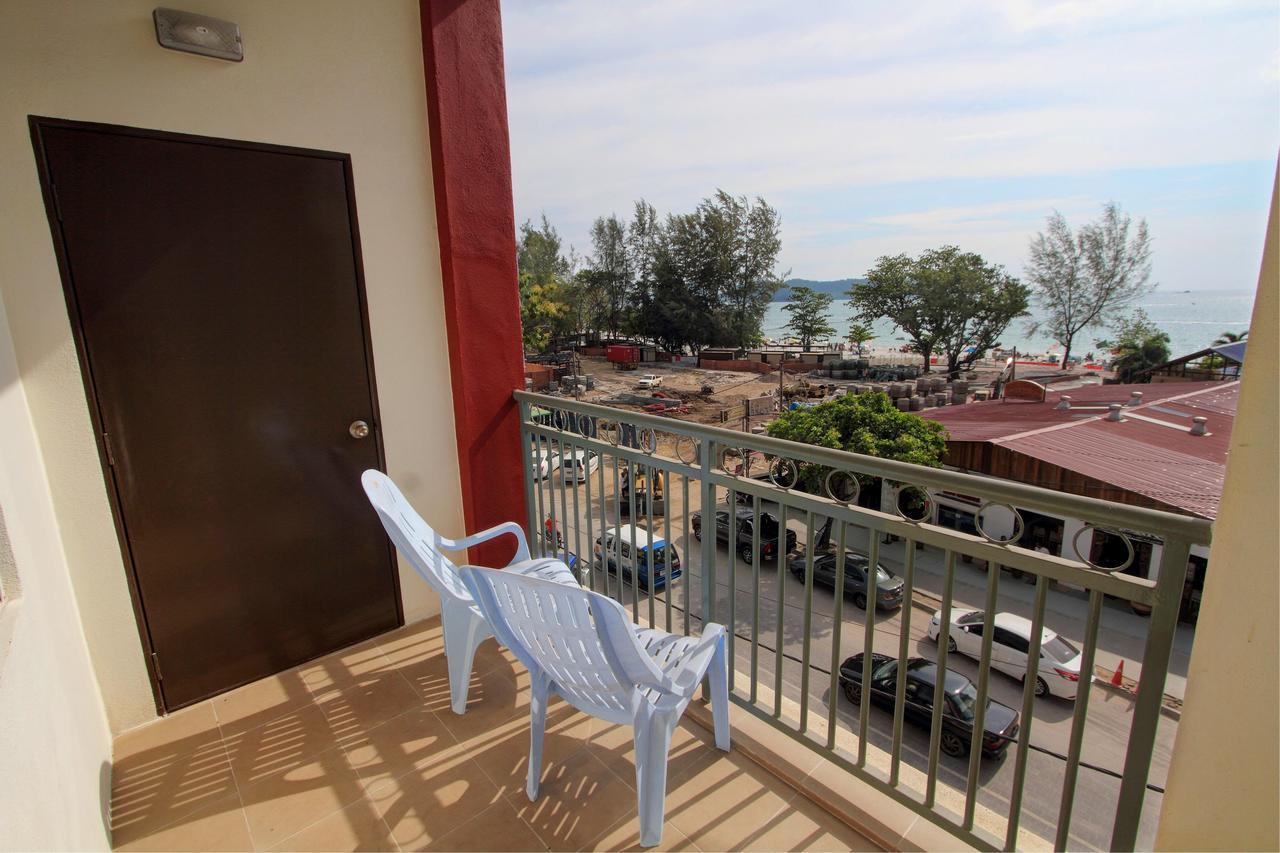 Paretto Seaview Hotel Pantai Cenang  Exterior photo