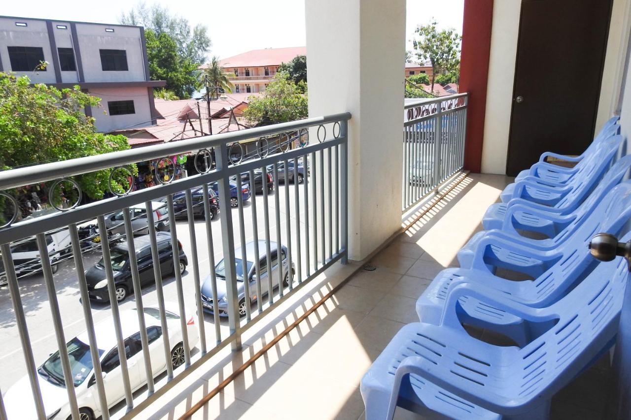 Paretto Seaview Hotel Pantai Cenang  Exterior photo