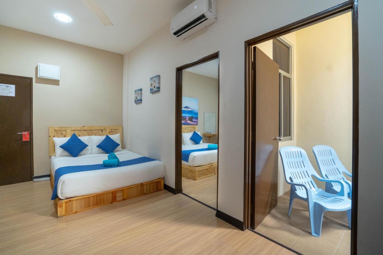 Paretto Seaview Hotel Pantai Cenang  Exterior photo