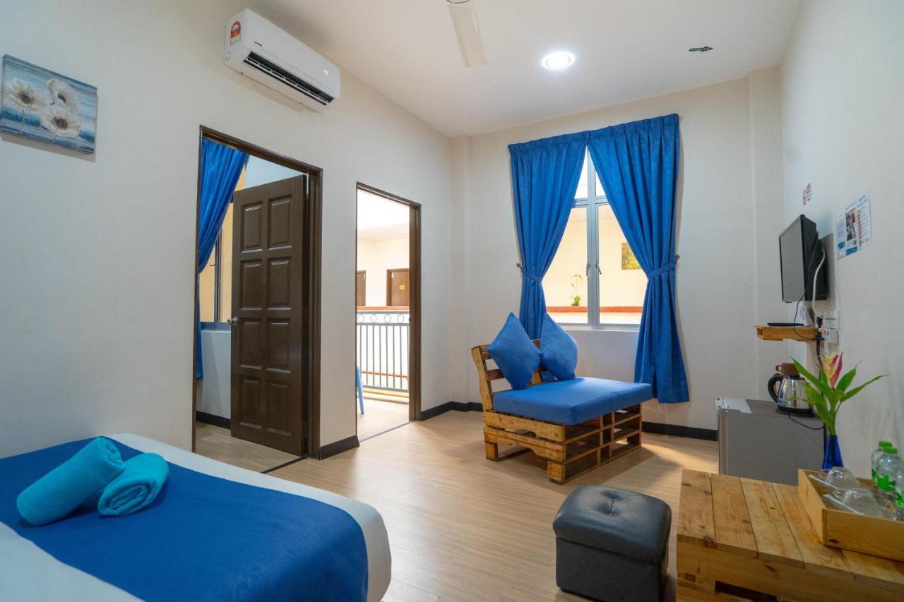 Paretto Seaview Hotel Pantai Cenang  Exterior photo