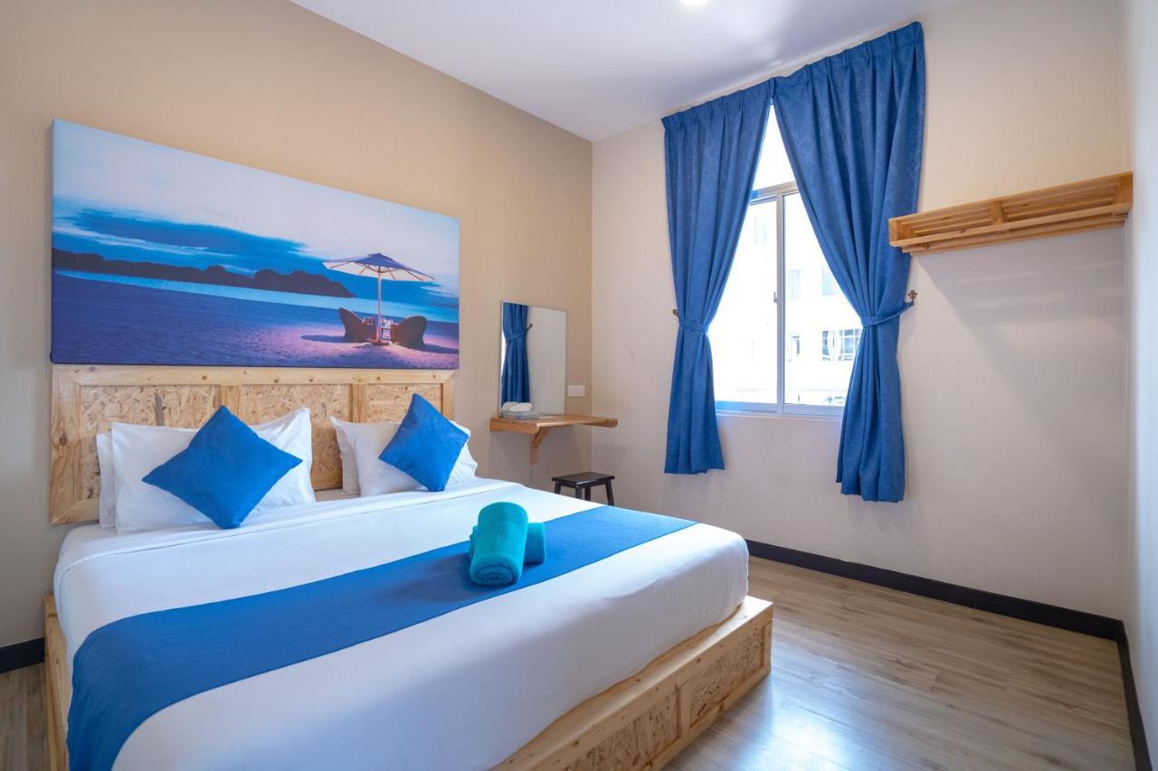 Paretto Seaview Hotel Pantai Cenang  Exterior photo