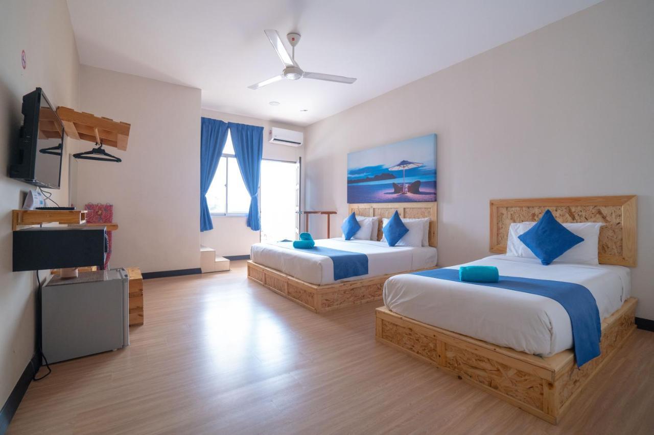 Paretto Seaview Hotel Pantai Cenang  Exterior photo